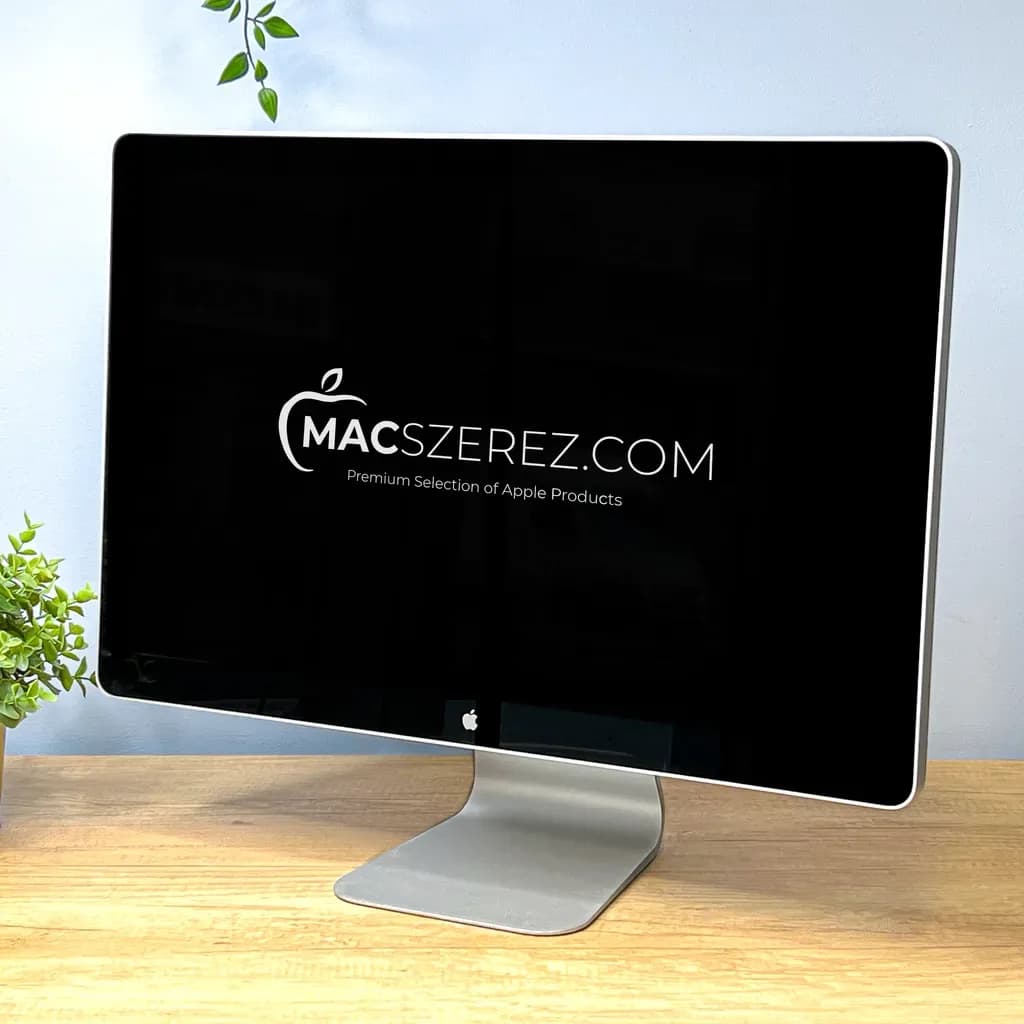 Apple Cinema Display 24 11