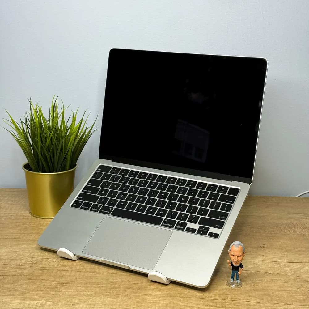 2022 MacBook Air 13″ M2 | 8GB | 256GB