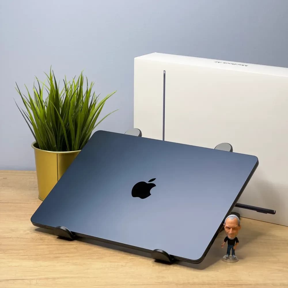 Apple Macbook Air M2 13" Midnight