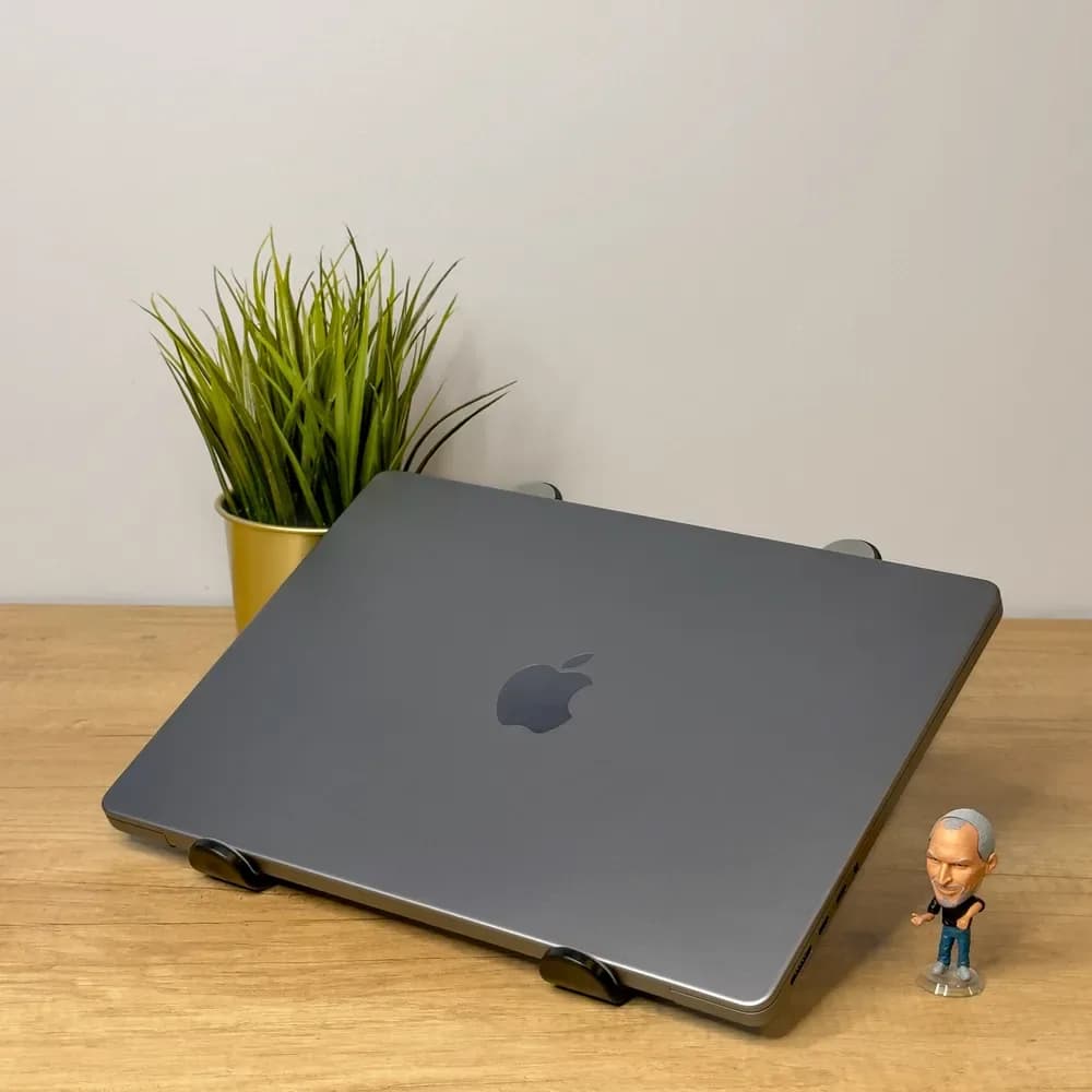 2021 MacBook Pro 14″ | M1 Pro | 32GB | 512GB | Asztro | USA
