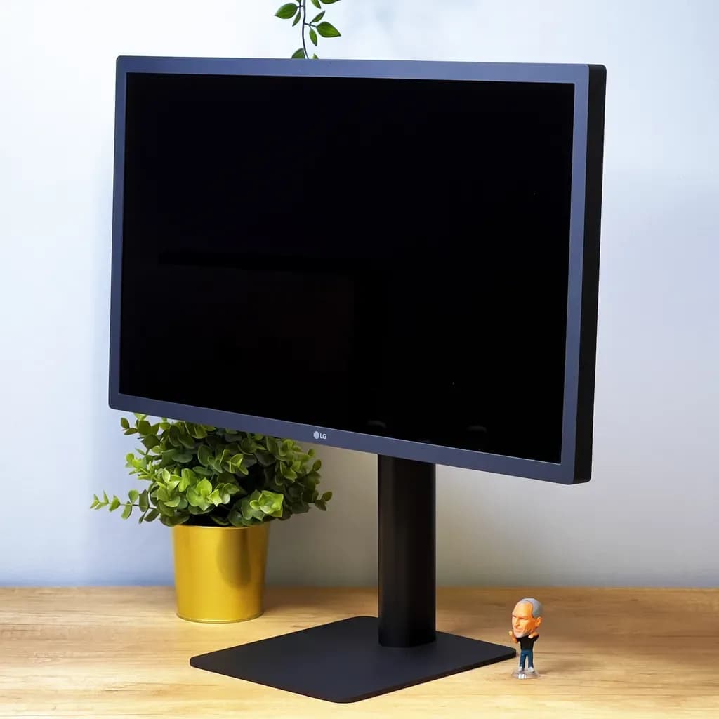 LG UltraFine 24″ 4K
