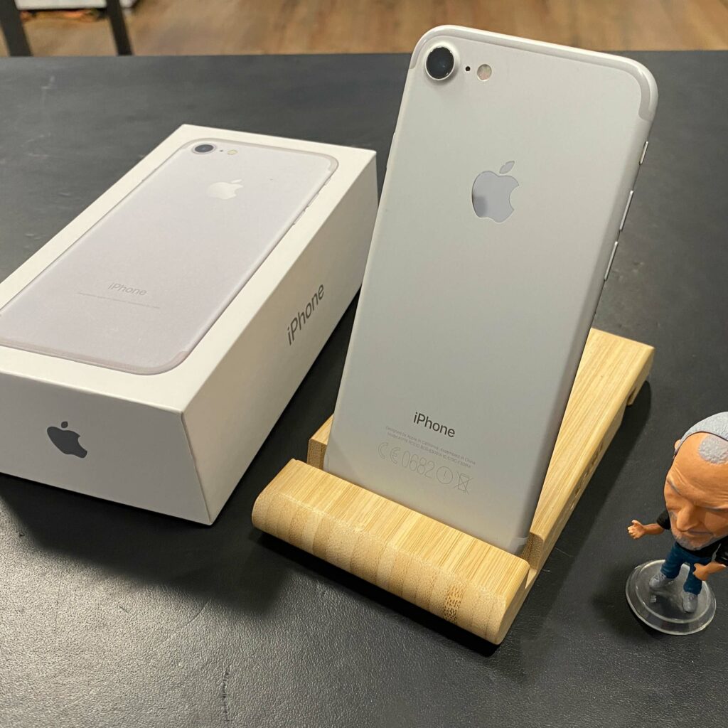 apple-iphone-7-silver-ezüst-2