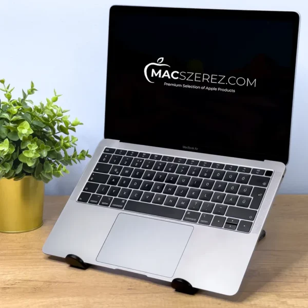 2018 MacBook Air Retina 13" | i5 | 8GB | 128GB | Asztro