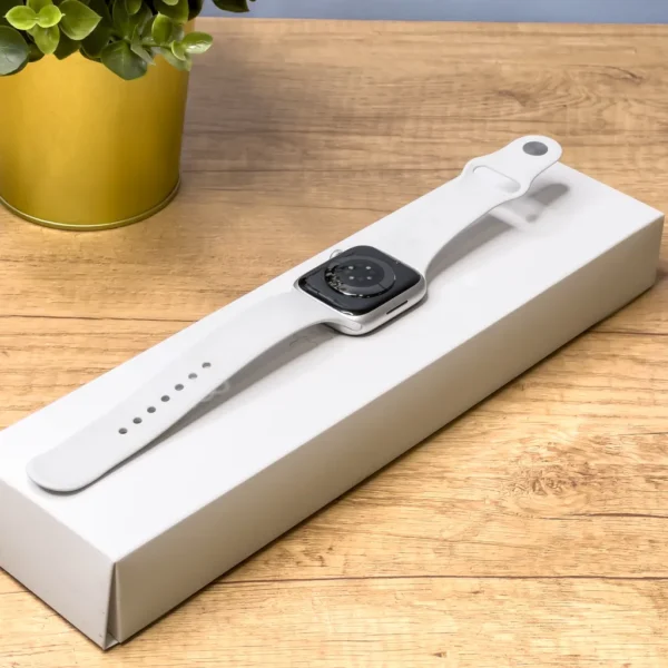 Apple Watch S8 | 45MM - Image 2