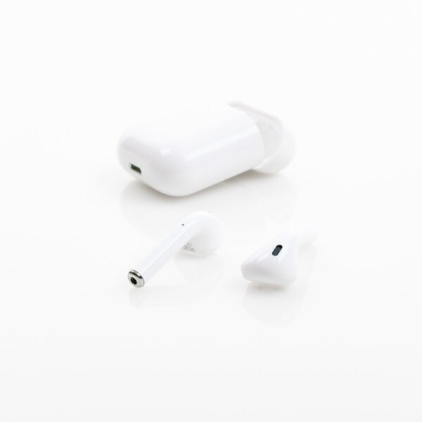 AirPods 2 - Image 2