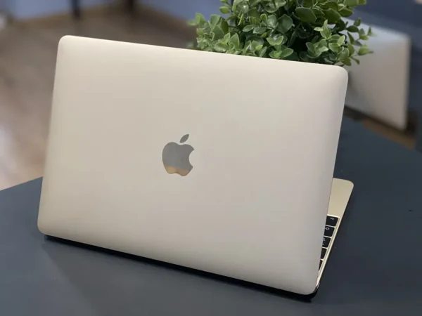 2017 MacBook 12″ | Gold - Image 3