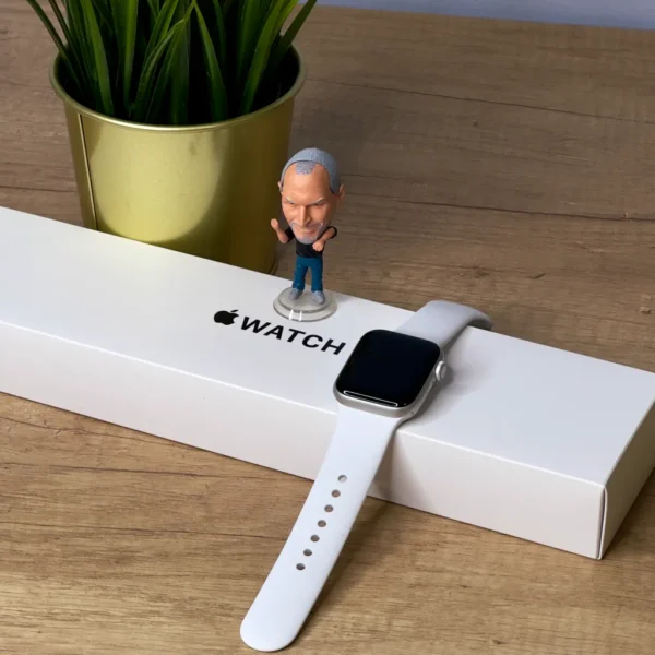 Apple Watch SE 2 | 40MM | White - Image 4