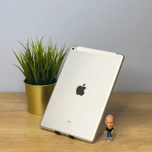 iPad 8. generáció | 128 GB | Cellular
