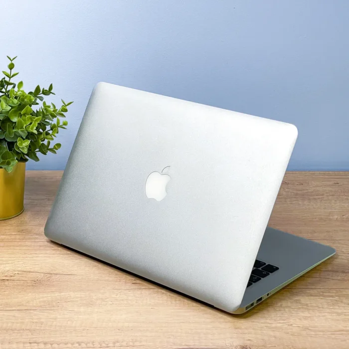 Apple Macbook Air 13"