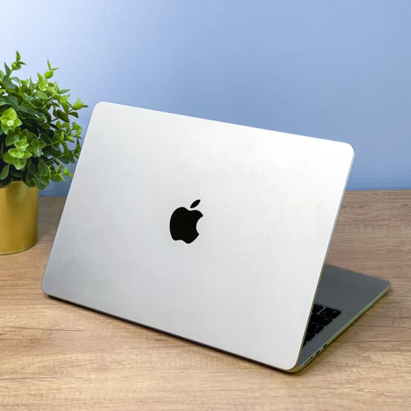 2024 MacBook Air 13" M3 | 8GB | 256GB - Image 4