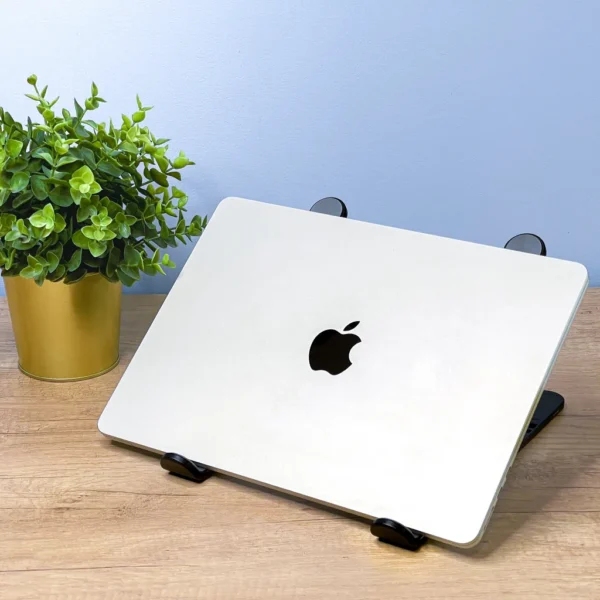 2024 MacBook Air 13" M3 | 8GB | 256GB - Image 2