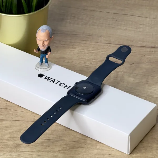 Apple Watch SE 2 | 40MM | Midnight - Image 2
