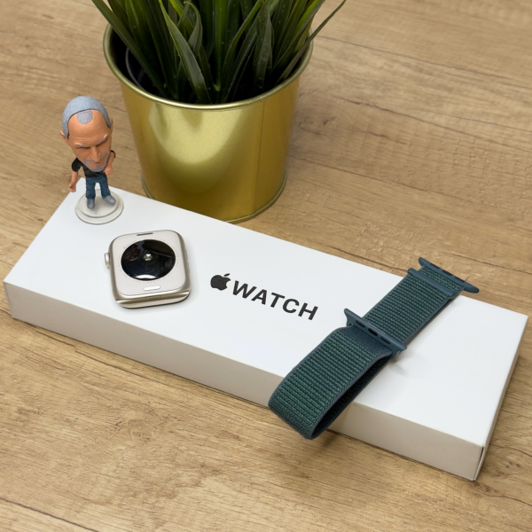 Apple Watch SE 2 | 44MM | Starlight - Image 2