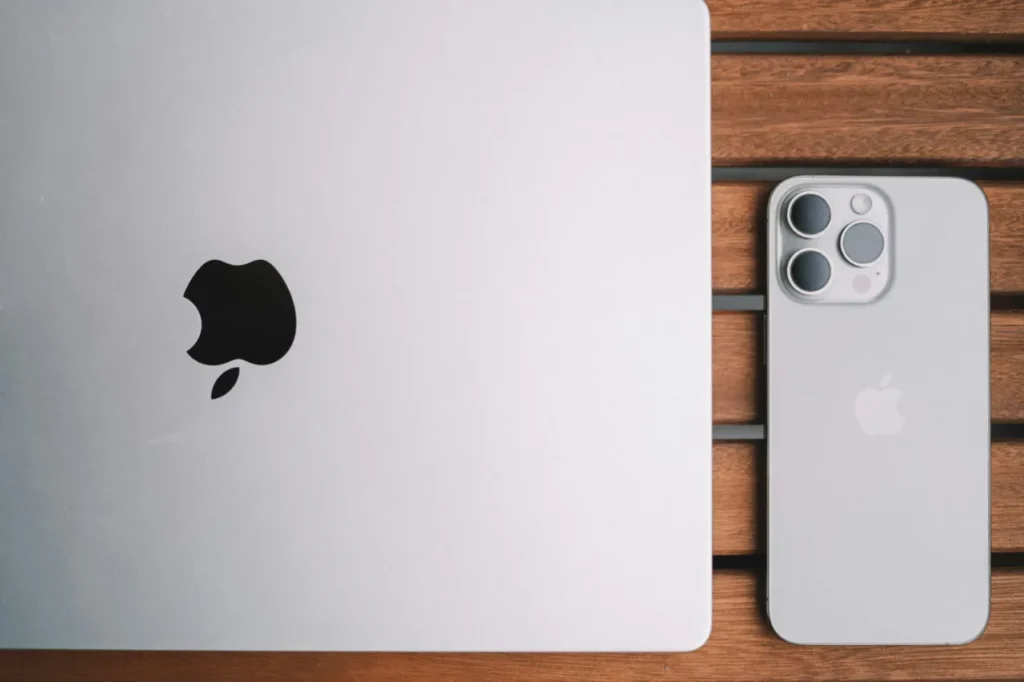 iphone macbook összekapcsolása