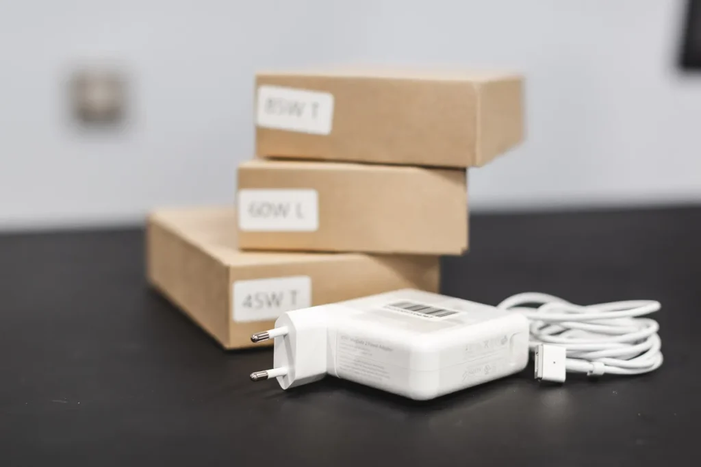 macbook adapter